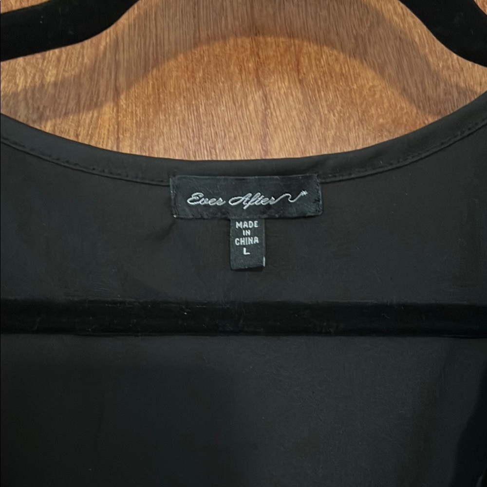 Black Ruffled Women's Top - Picture 2 of 3